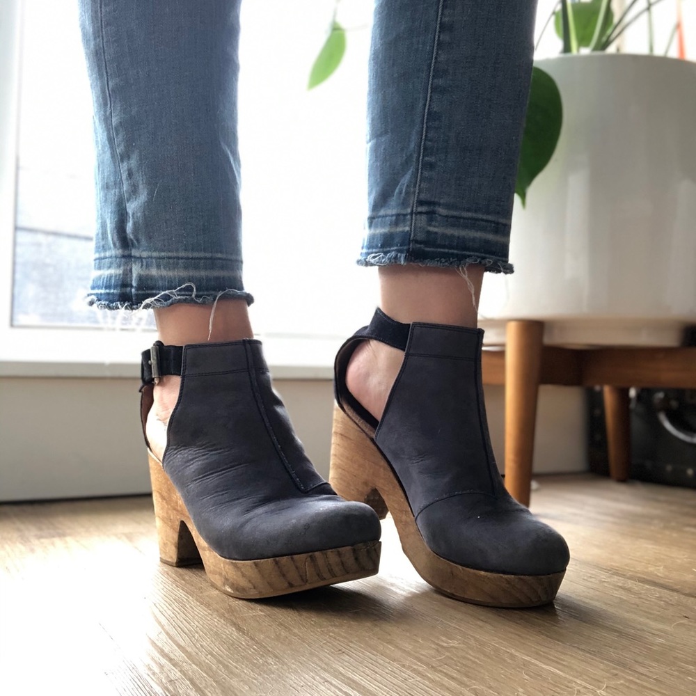 Free People Amber Orchard Clog in Blue
